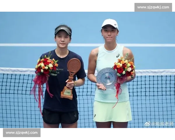 等了八年！从 “下一个李娜” 到九江首胜，郑妩双泪洒主场